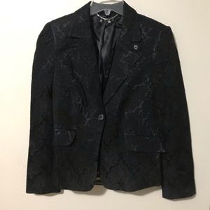 ⬇️$63 BEBE PRINTED TEXTURED BALCK BLAZER SIZE 10